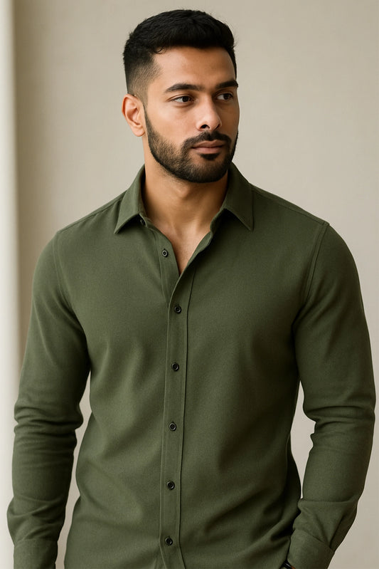Men Spring And Summer Solid Color Loose Casual Long-Sleeved Shirt Green Color